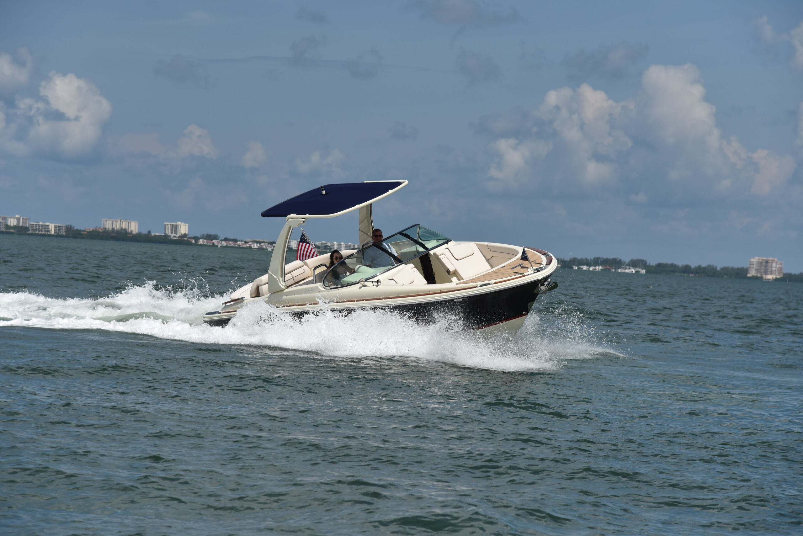 Chris-Craft Launch 28 GT SURF