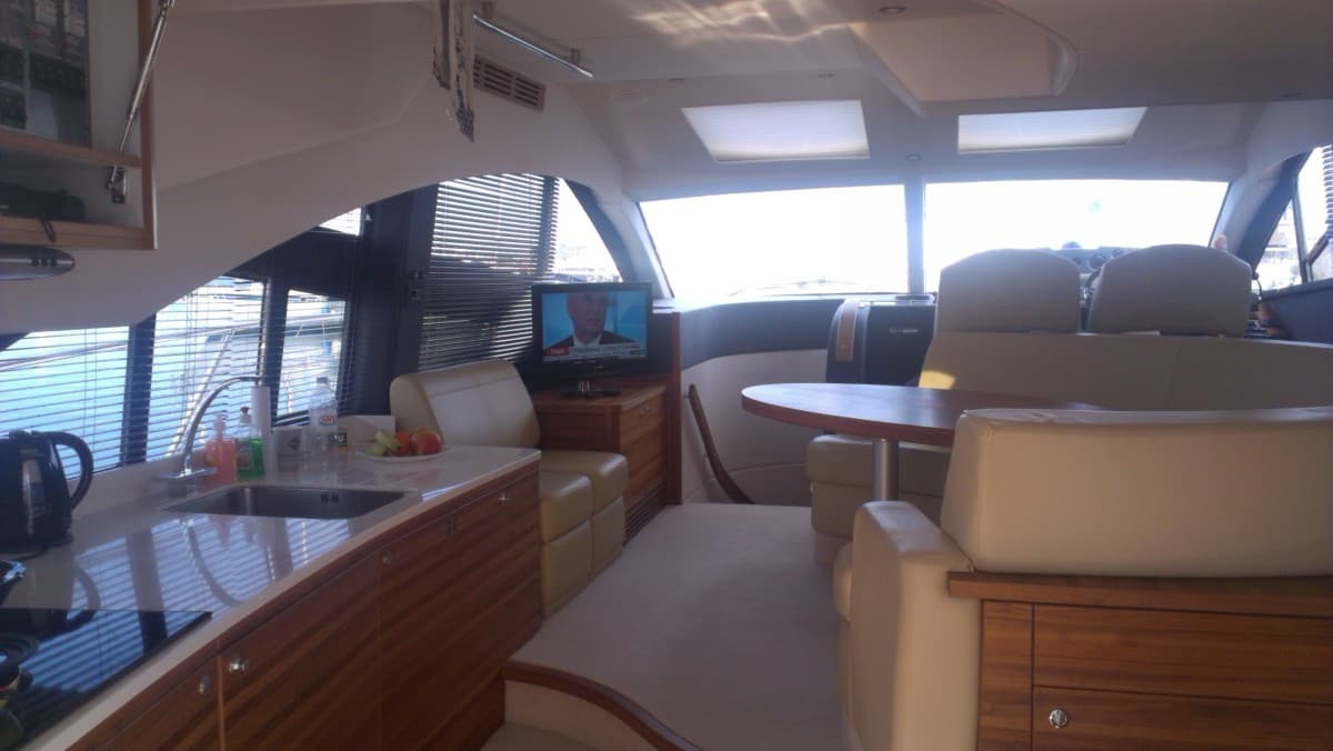 Яхта Sealine T50 фото 1.3