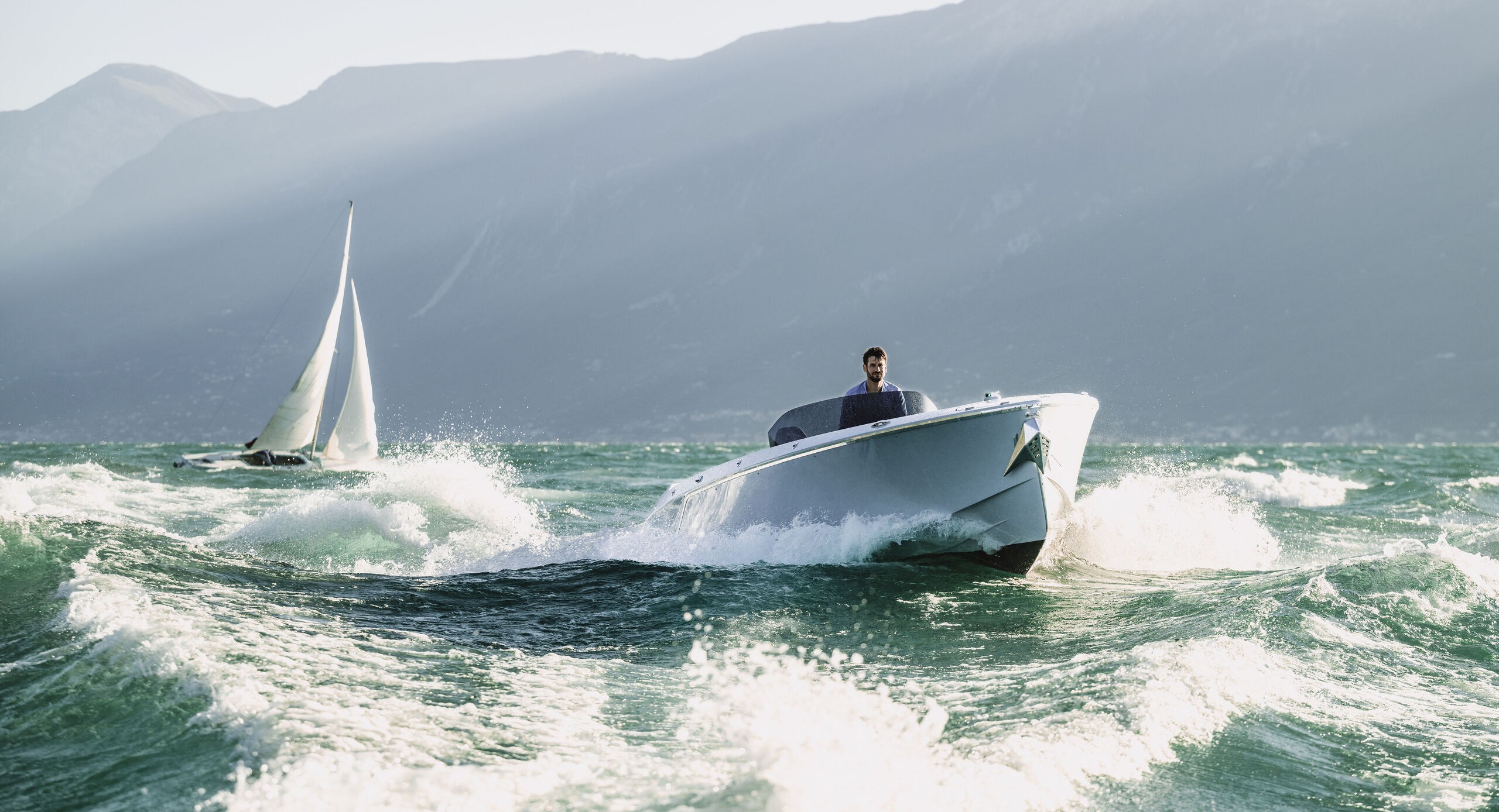 Frauscher x Porsche 850 Fantom Air