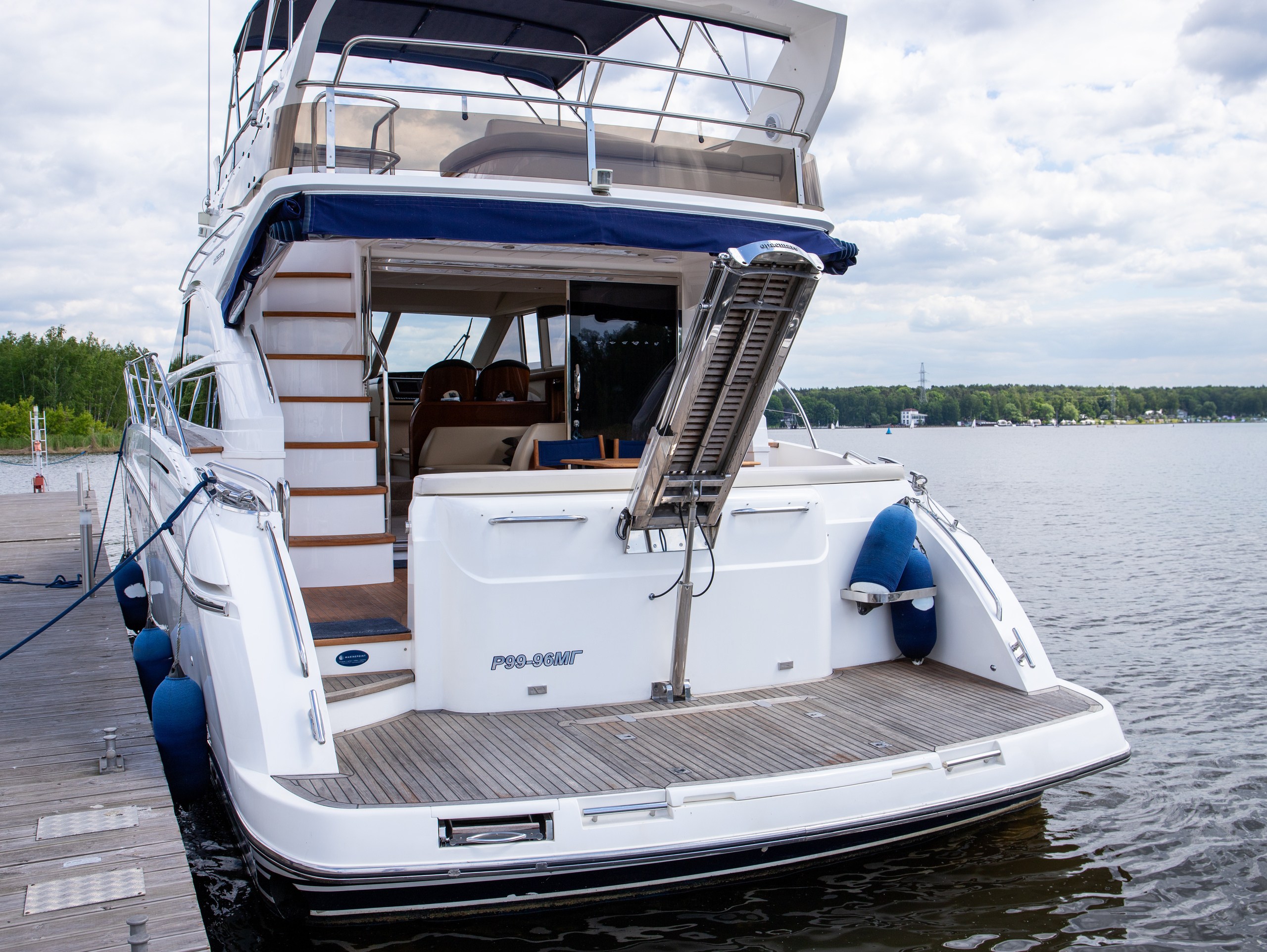 Princess 54