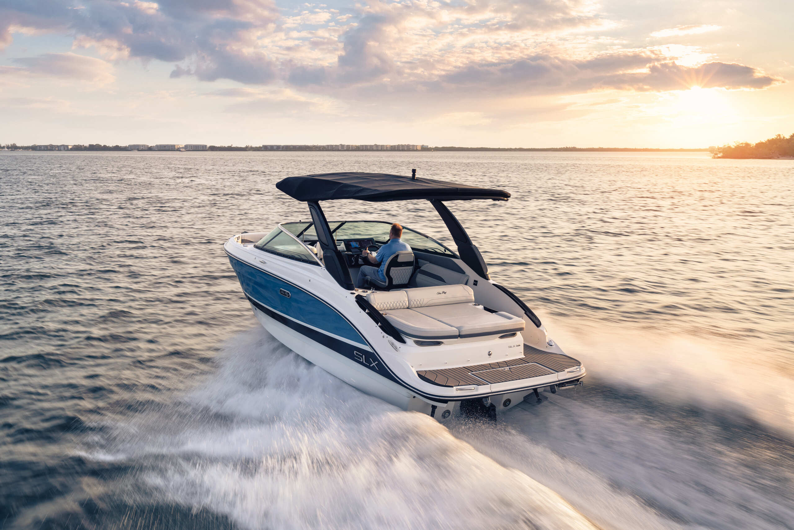 Sea Ray SLX 260