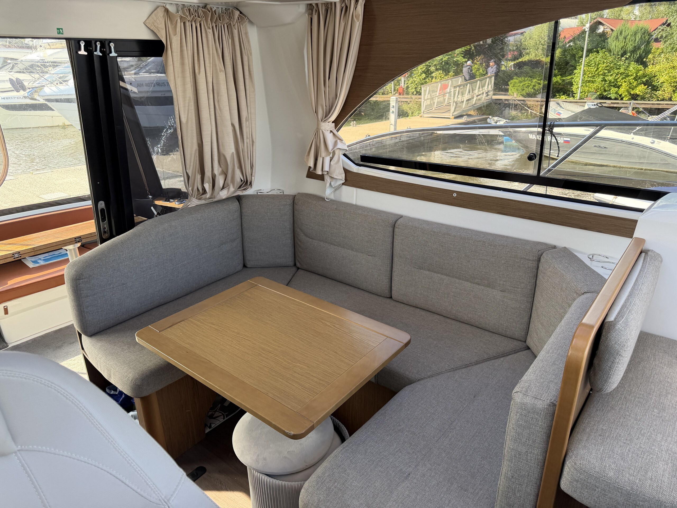 Beneteau Antares 30s