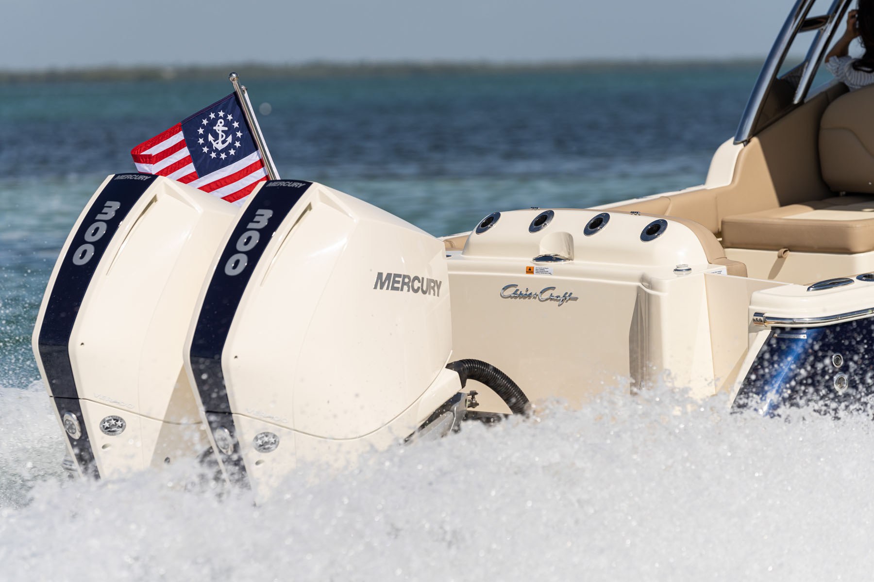 Chris-Craft Calypso 28