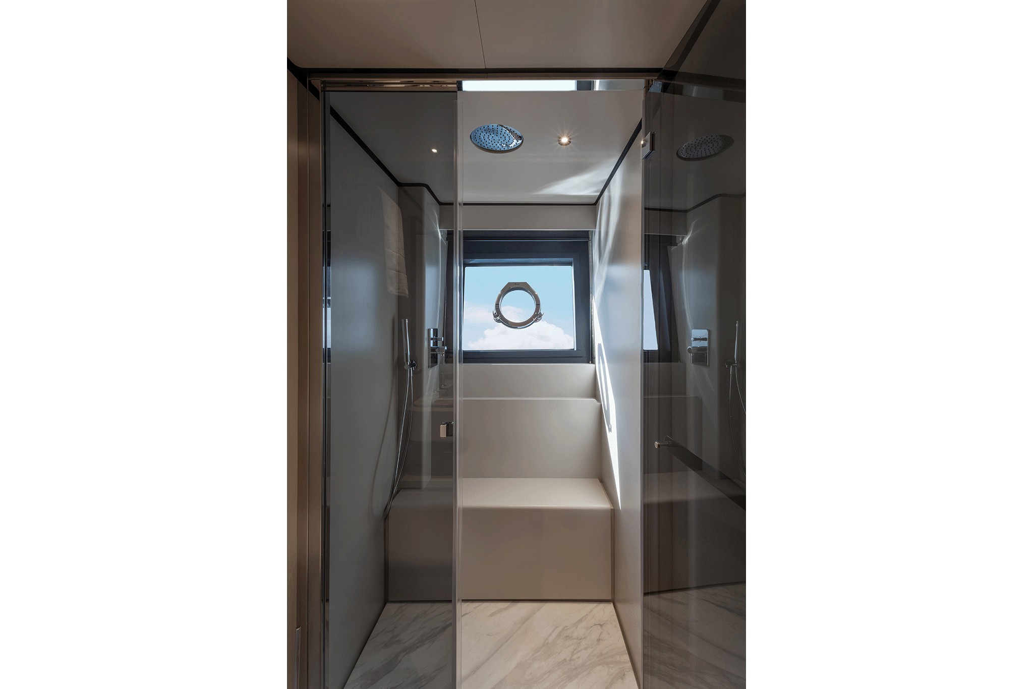 Ferretti Yachts 940
