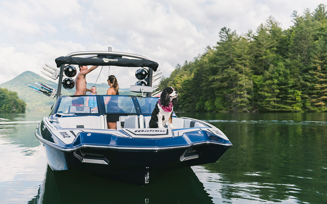 Катер буксировщик Malibu 24 MXZ 2021 фото 3.10