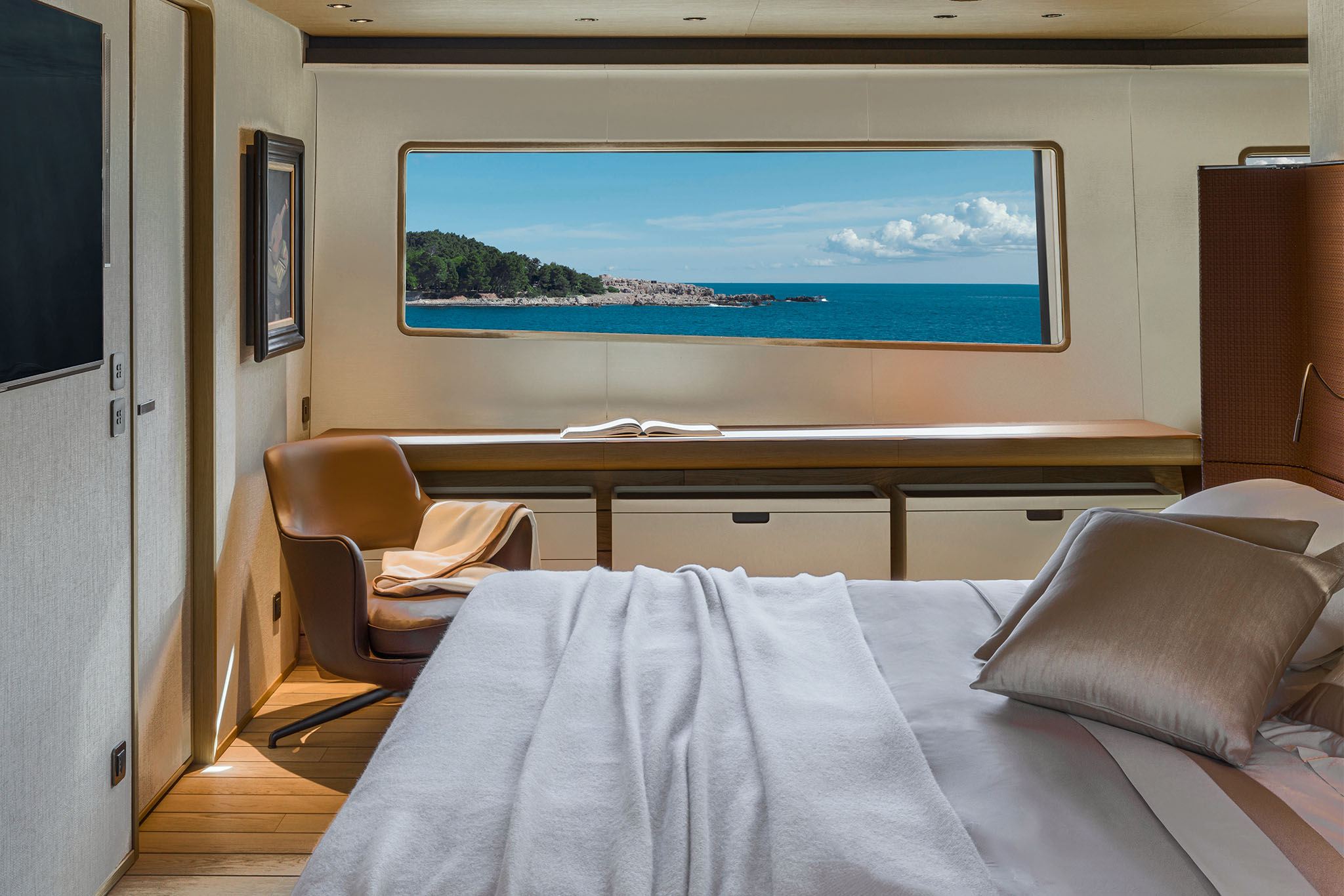 Custom Line Navetta 38