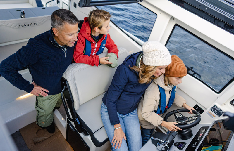 Катер NAVAN Navan C30 фото 2.5