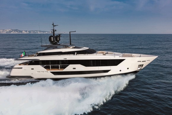 Custom Line Saetta 106