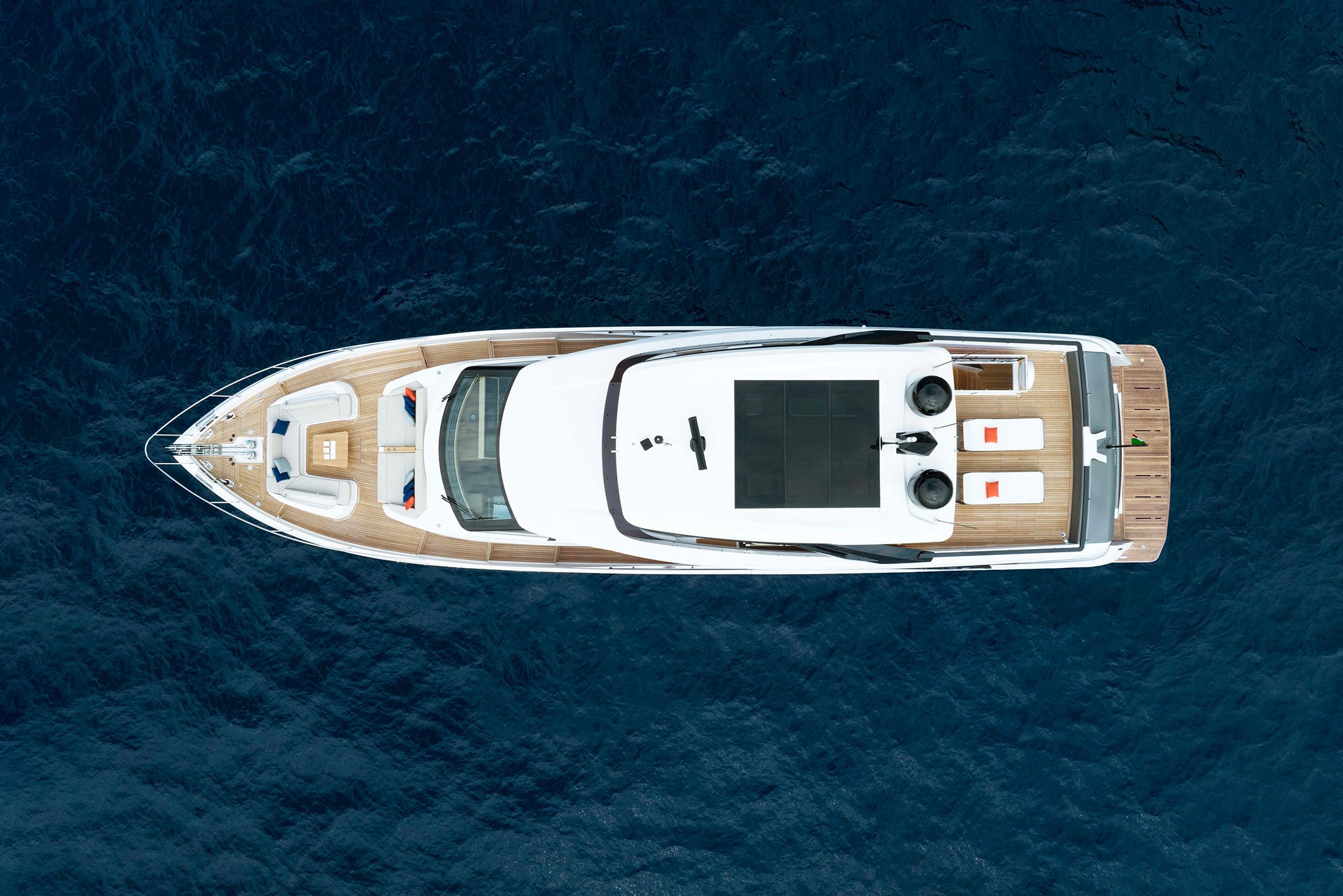 Ferretti Yachts 860