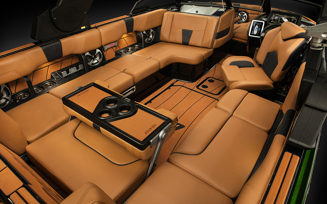 Катер буксировщик Malibu 23 LSV 2021 фото 2.5