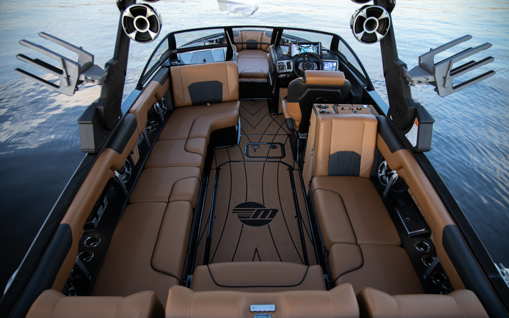 Катер буксировщик Malibu 25 LSV / 25596 фото 1.24