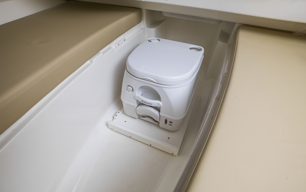 Катер Sea Ray 230 SunSport фото 2.1