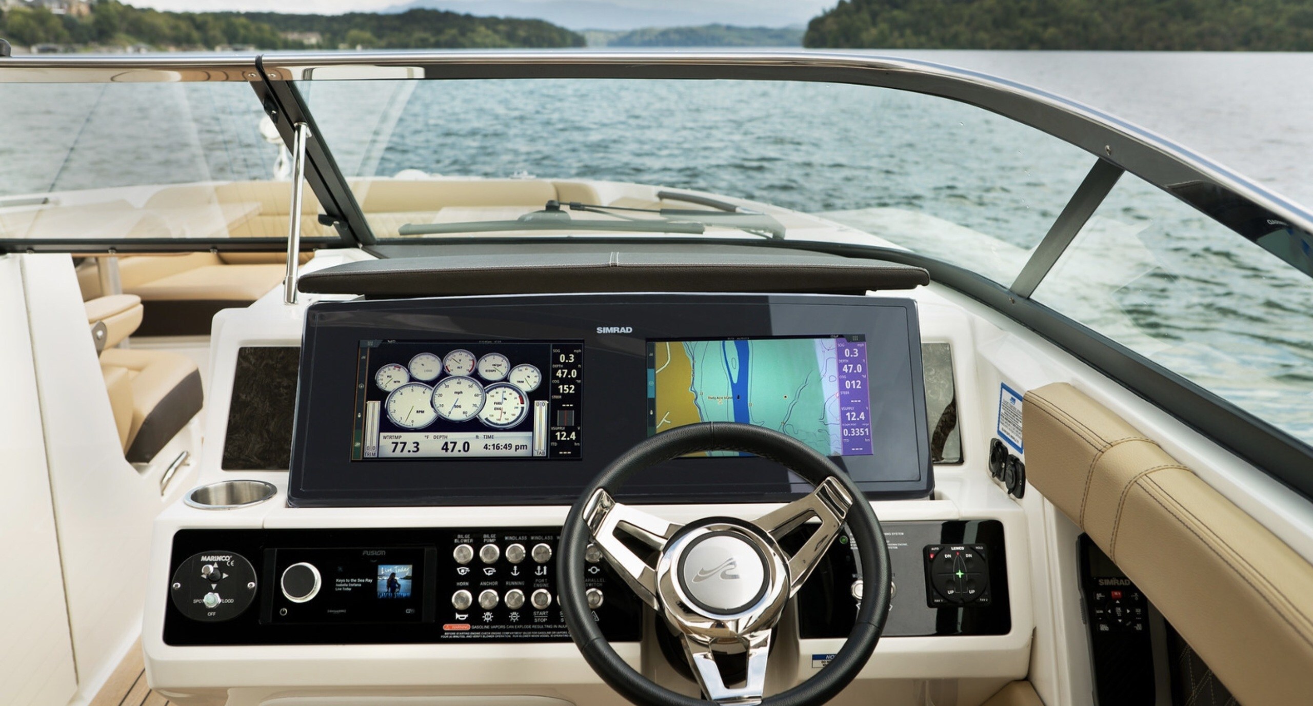 Sea Ray SLX 350 OB