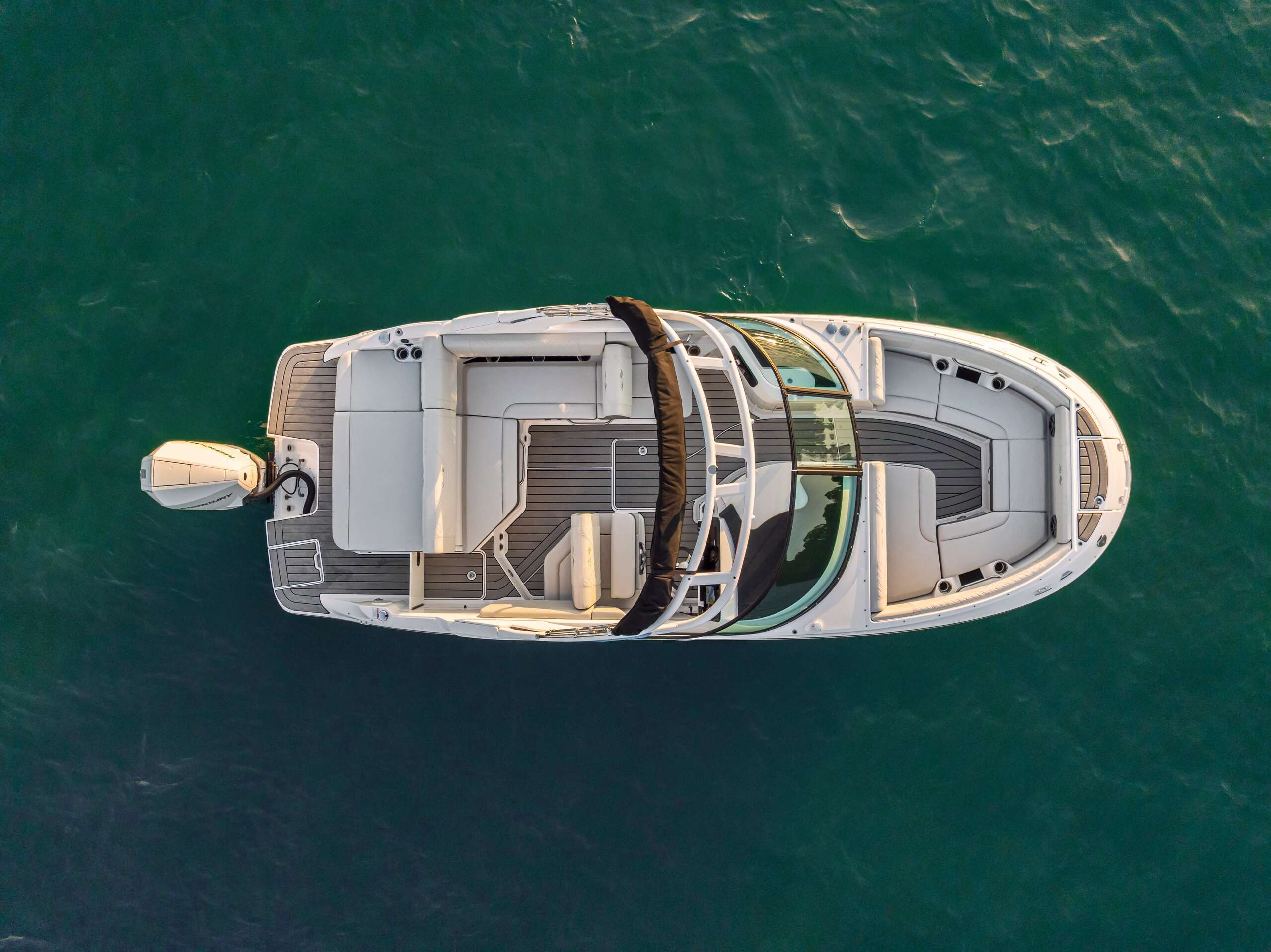 Sea Ray SDX 230 OB