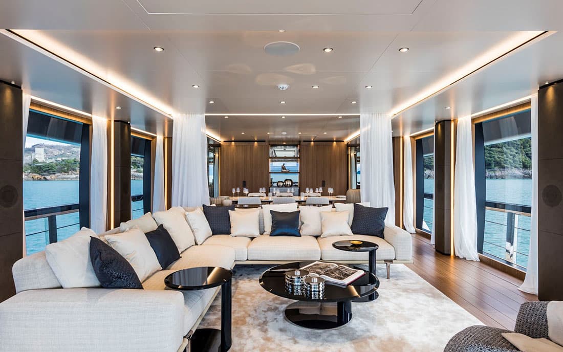 Яхта Custom Line Saetta 120 фото 2.8