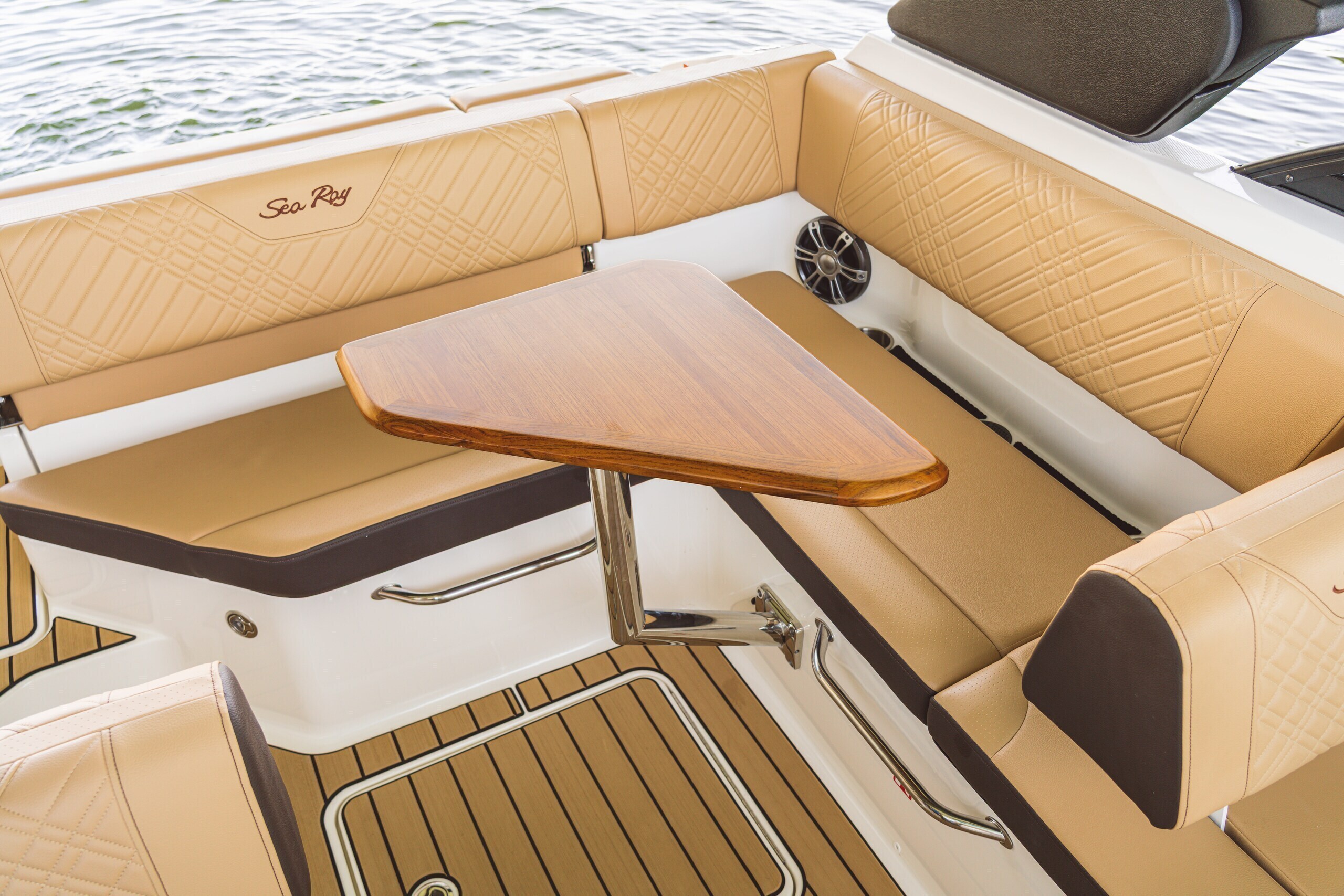 Sea Ray 230 SDX