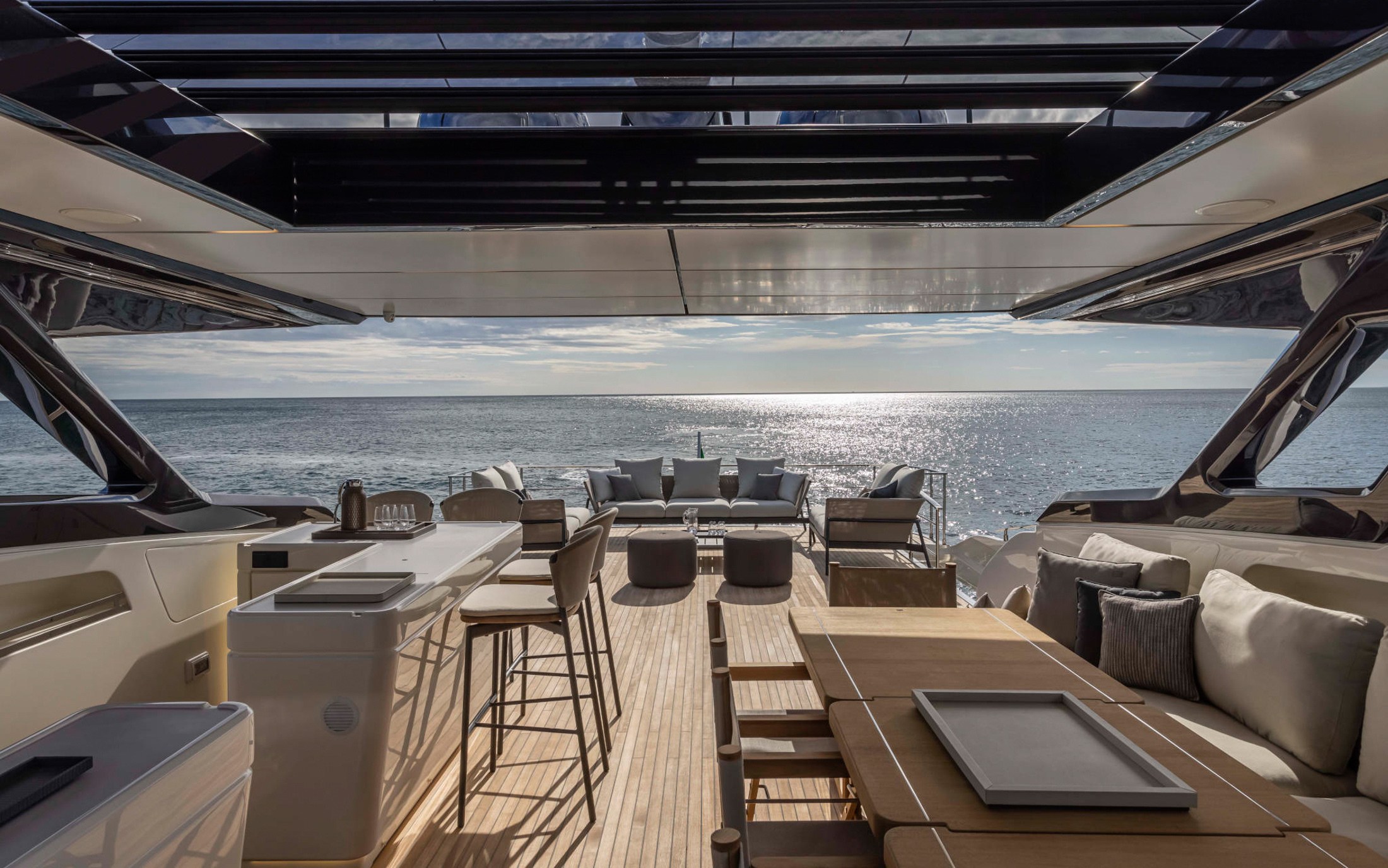 Ferretti Yachts 1000