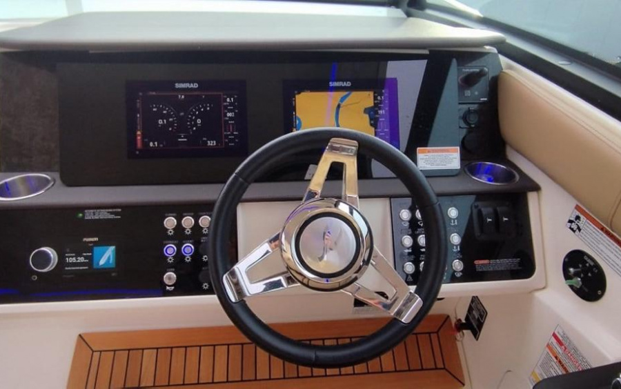 Sea Ray Sundancer 320