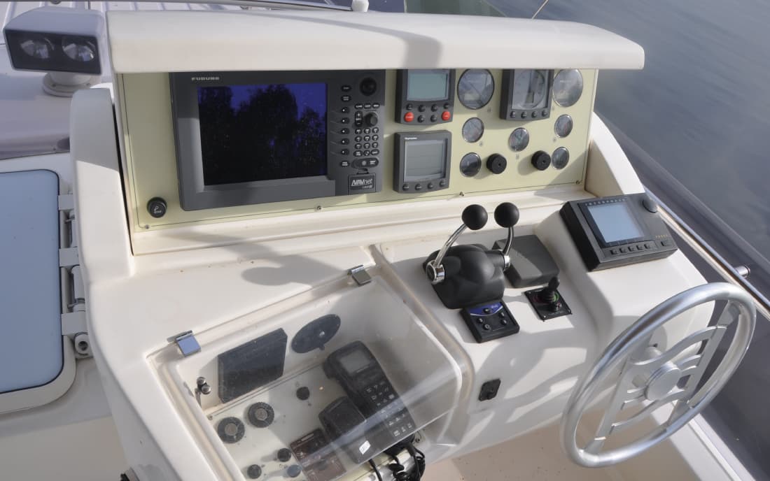 Яхта Ferretti Yachts 460 фото 1.3