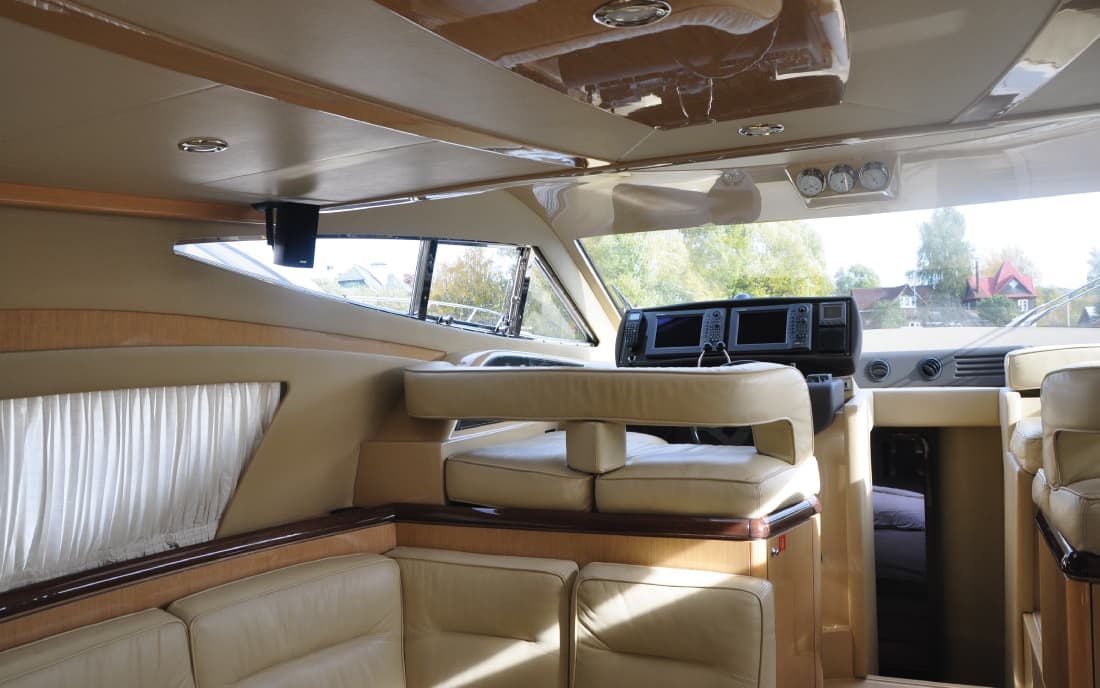 Яхта Ferretti Yachts 460 фото 1.6