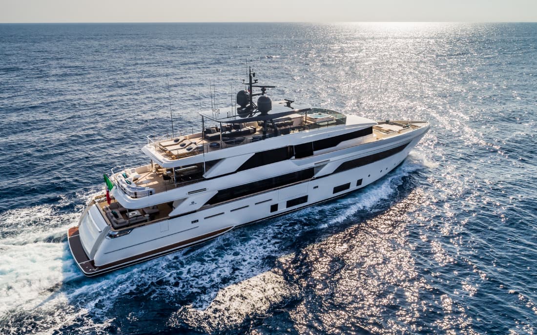 Custom Line Navetta 42