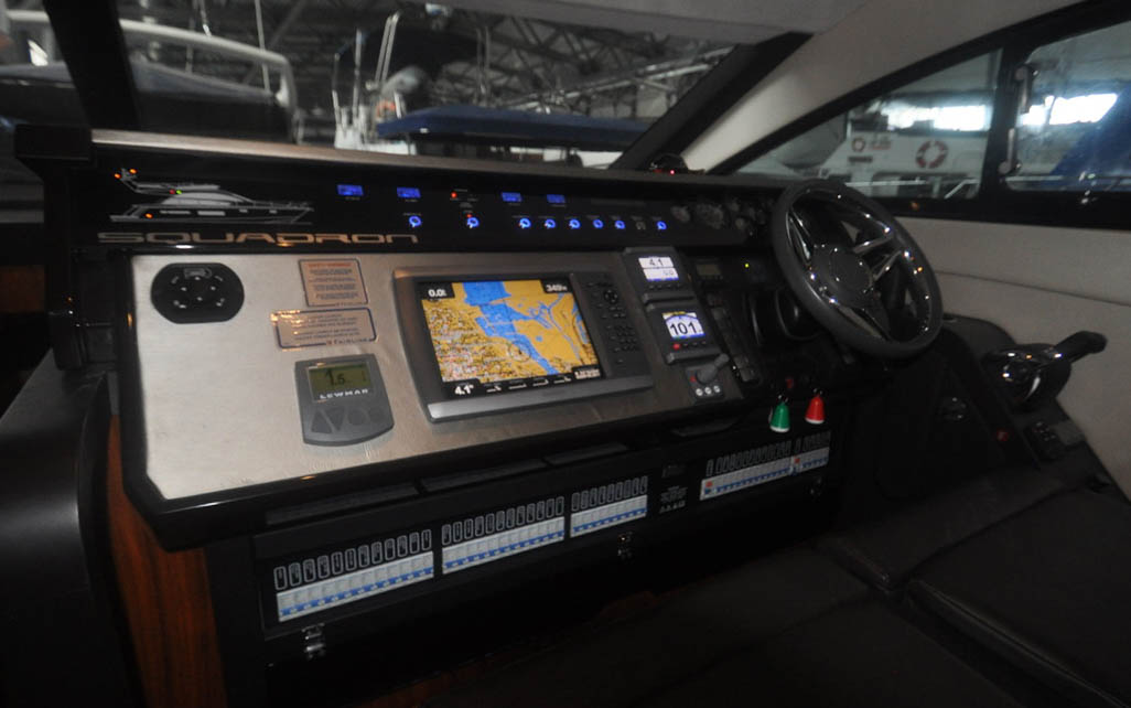 Яхта Fairline Squadron 42/16 фото 1.22