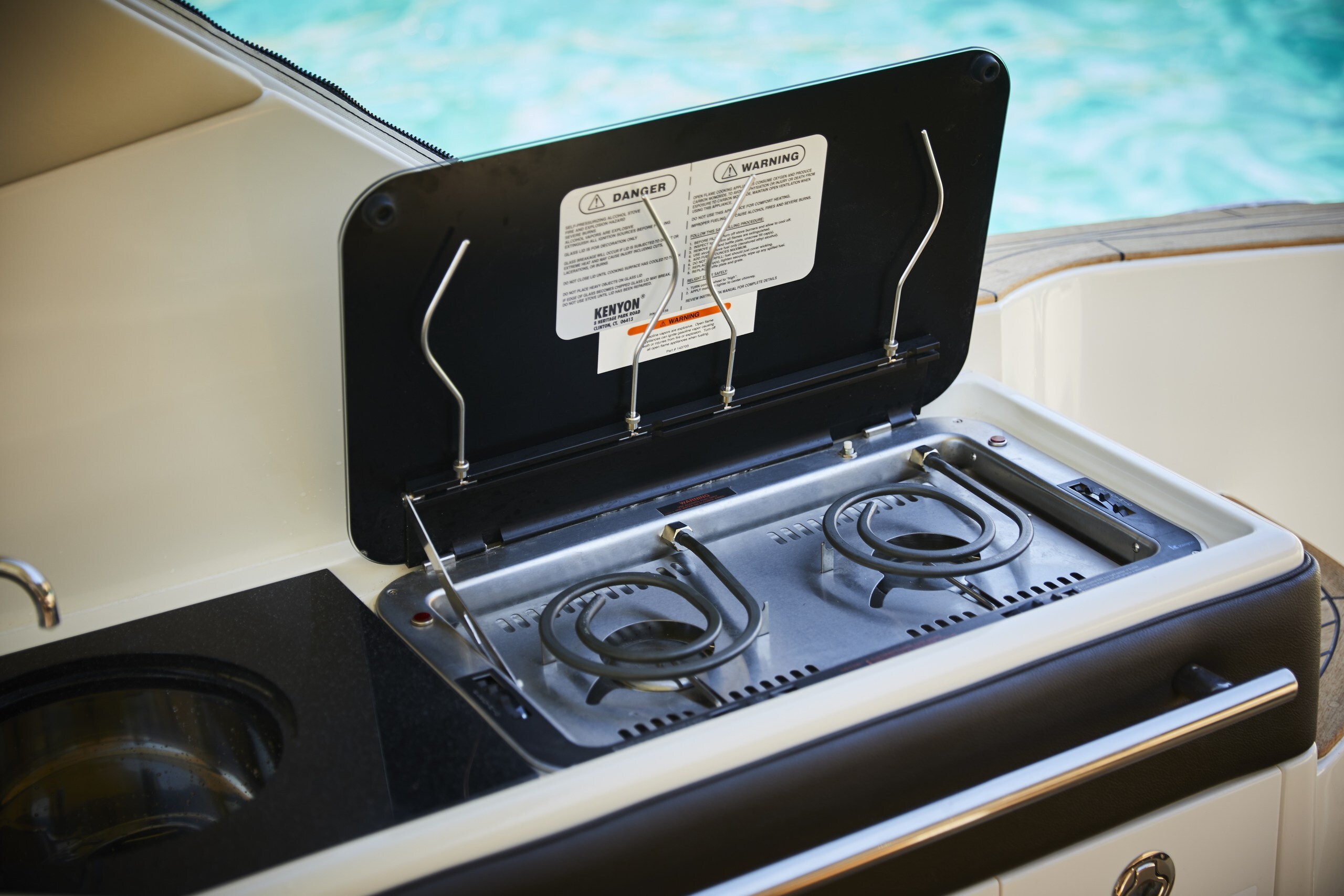 Sea Ray Sundancer 320