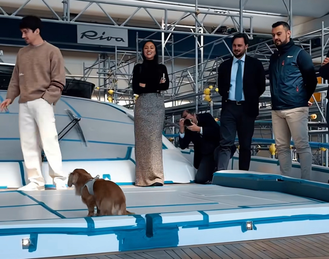 Звезда Ferrari Шарль Леклер посетил верфь Riva