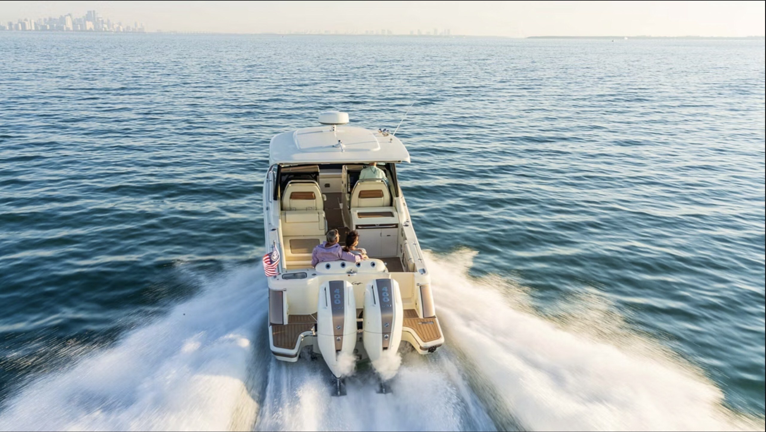 Chris-Craft Calypso 32