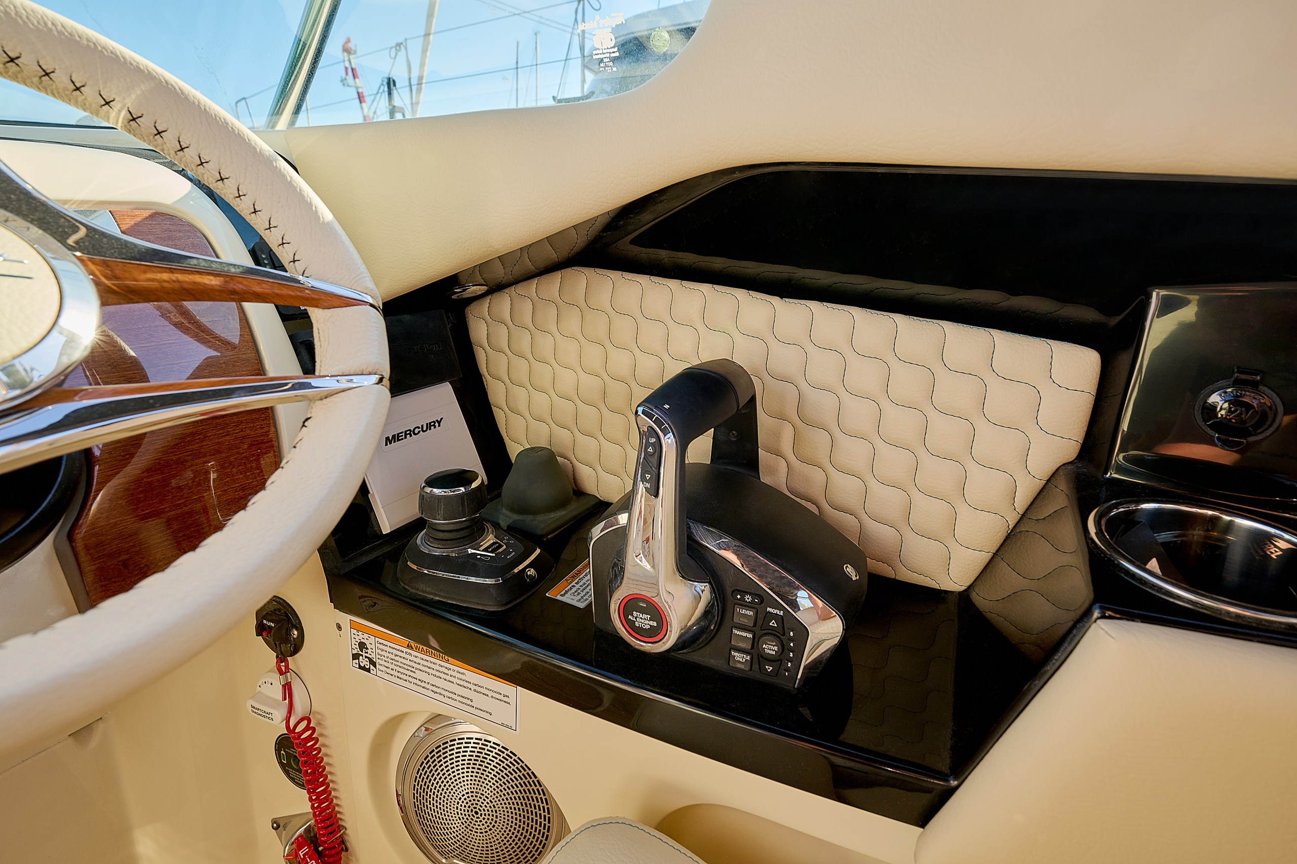 Chris-Craft Launch 31 GT