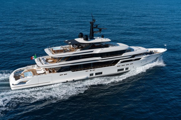 Custom Line Navetta 50