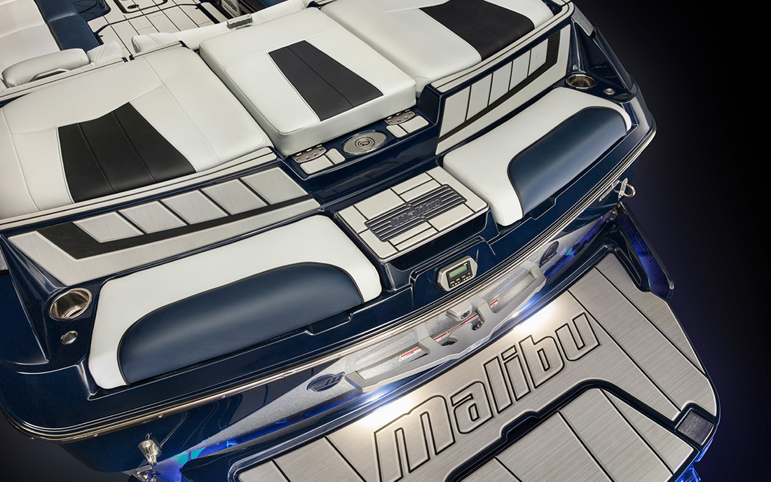 Катер буксировщик Malibu 24 MXZ 2021 фото 2.10