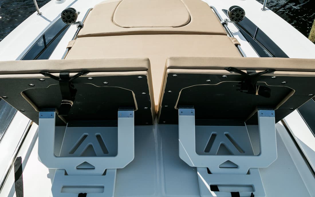 Катер Sea Ray Sundancer 350 HardTop фото 2.2