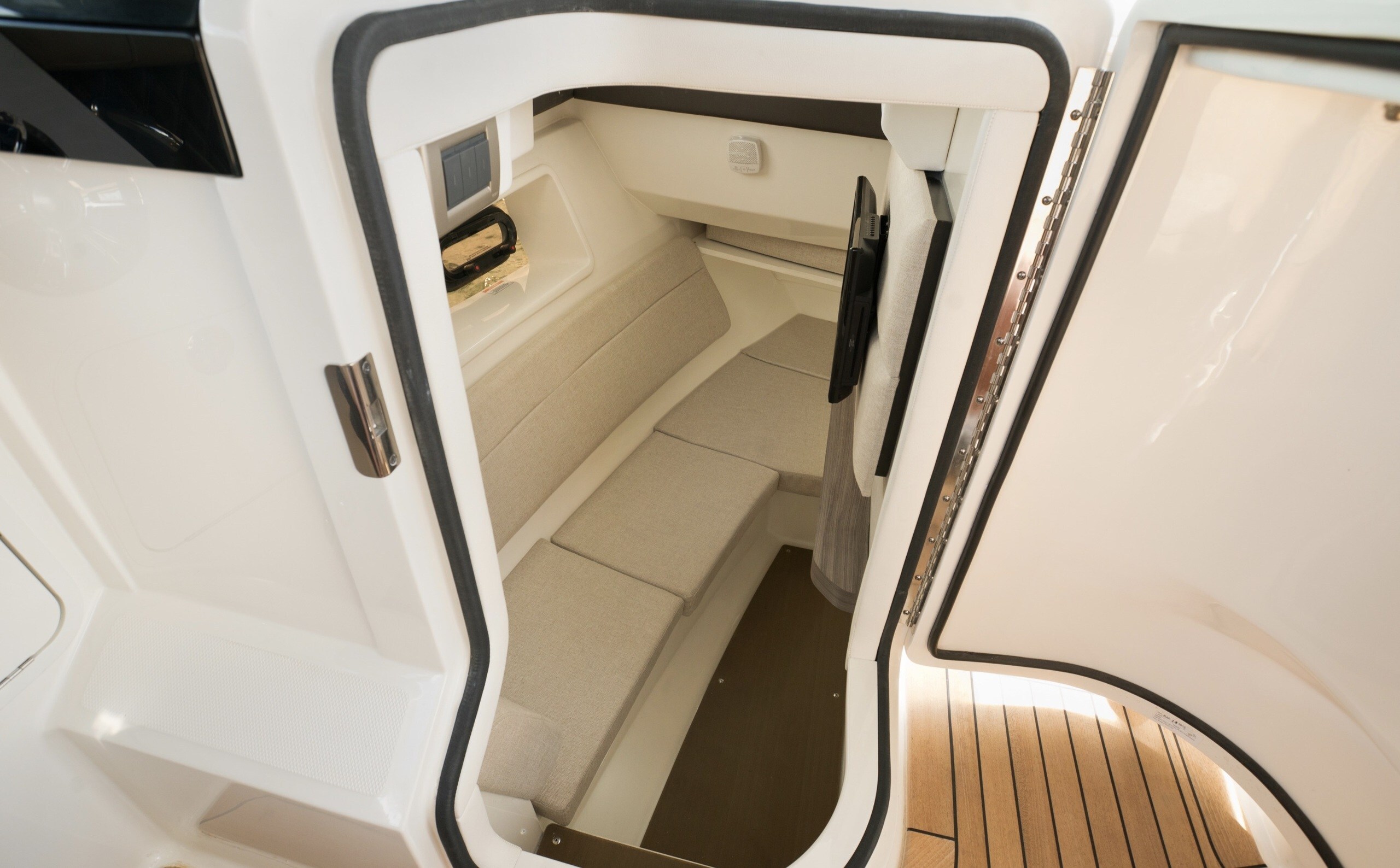 Sea Ray SLX 350 OB