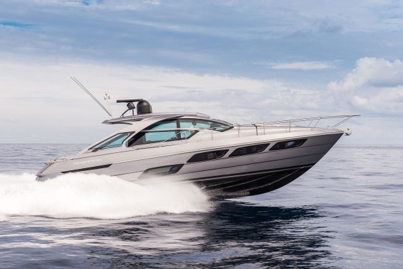 Pershing 5x