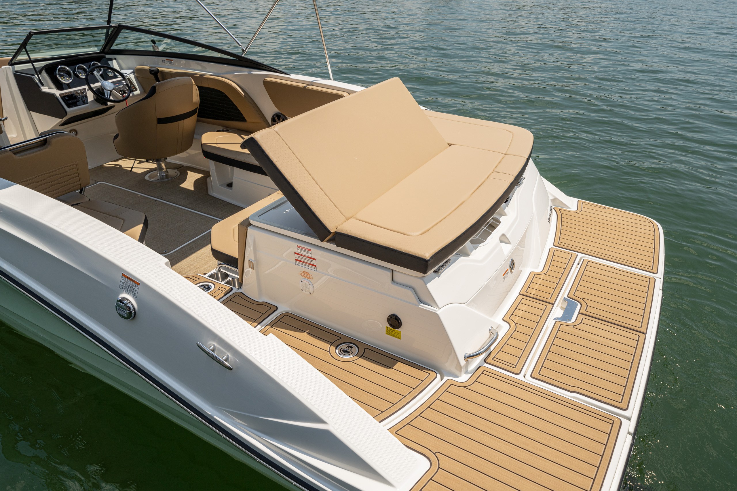 Sea Ray 230 SPX