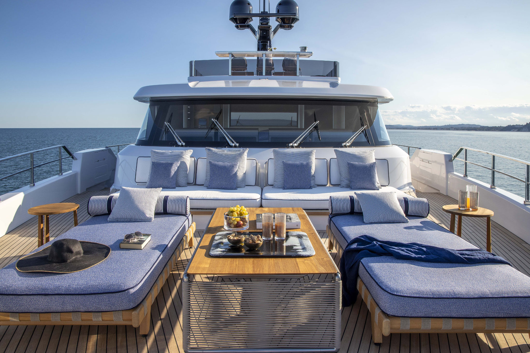 Custom Line Navetta 30