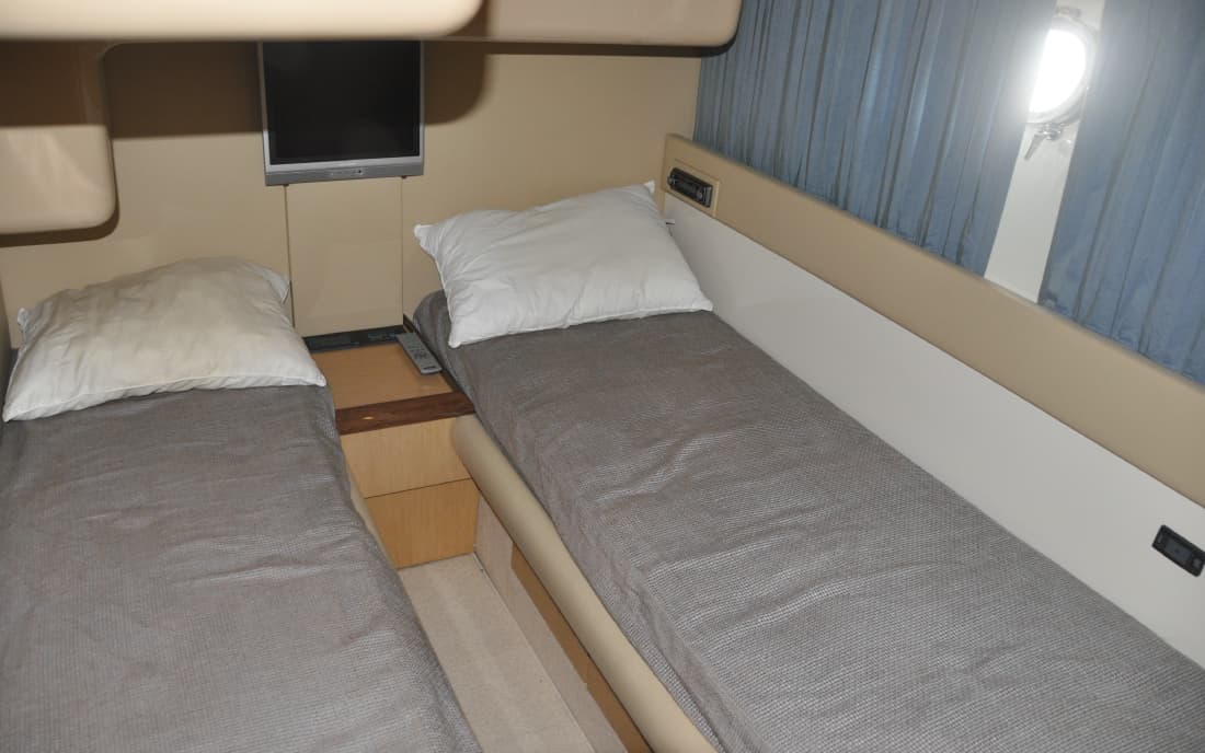 Яхта Ferretti Yachts 460 фото 1.9