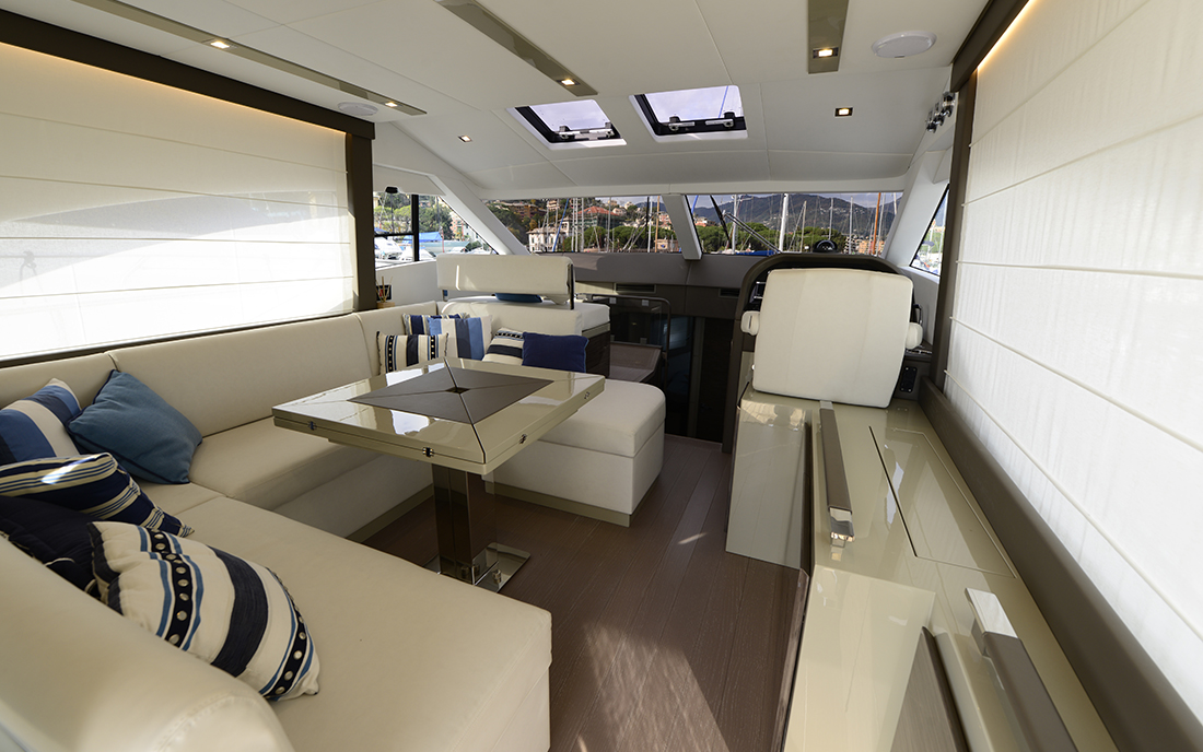 Яхта Austin Parker 48 SUNDECK фото 2.1