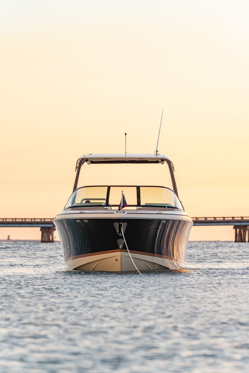 Chris-Craft Calypso 28