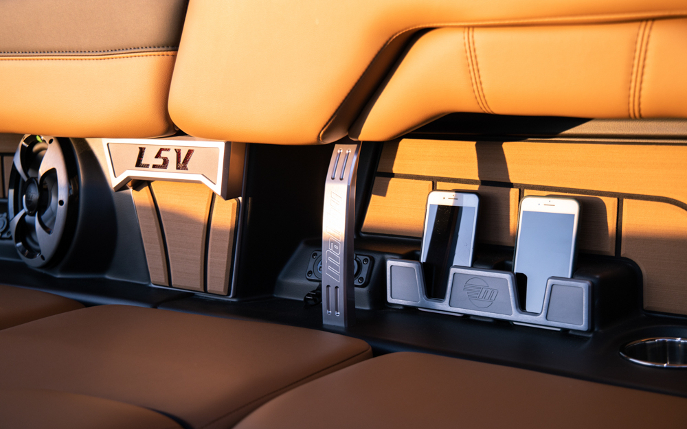 Катер буксировщик Malibu 25 LSV / 25596 фото 1.19