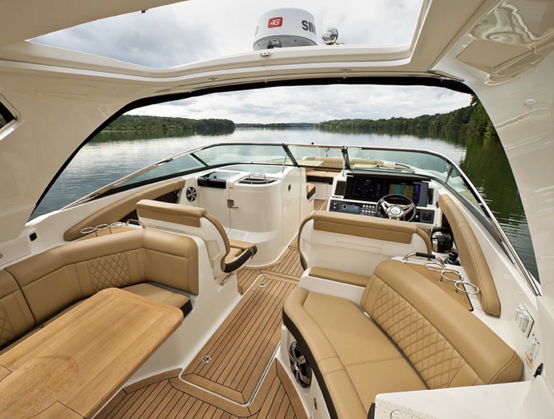 Sea Ray SLX 350 OB