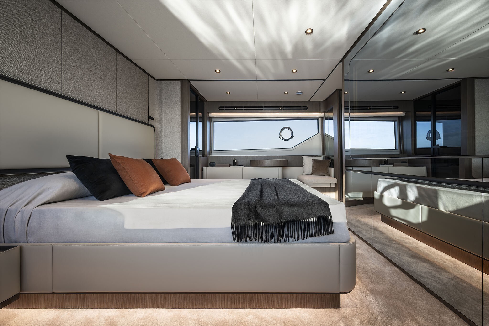 Ferretti Yachts 720 New