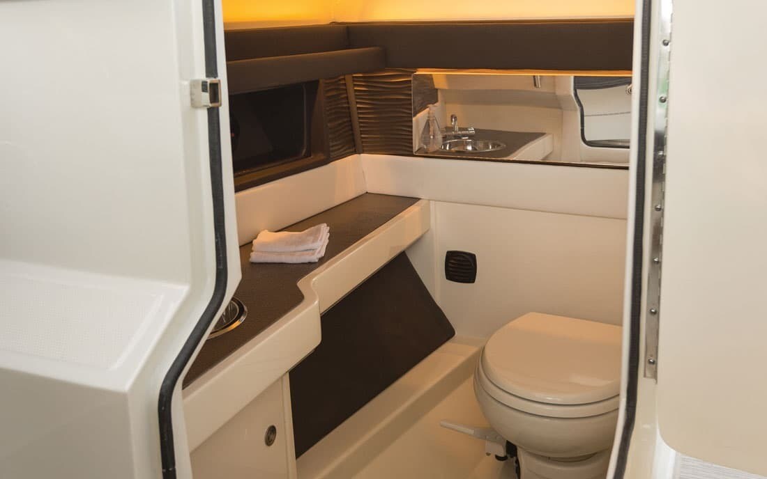 Sea Ray SLX 310 OB