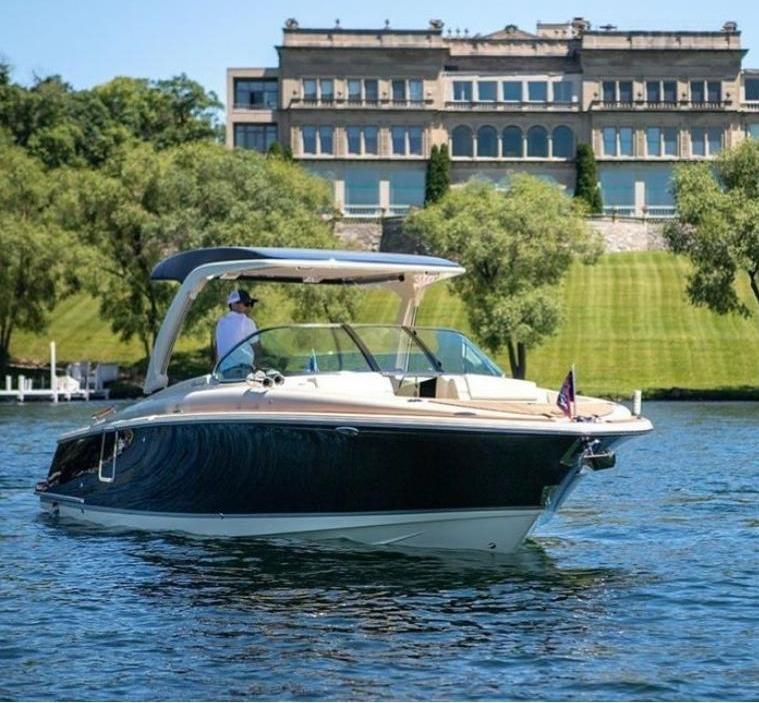 Chris-Craft Launch 31 GT
