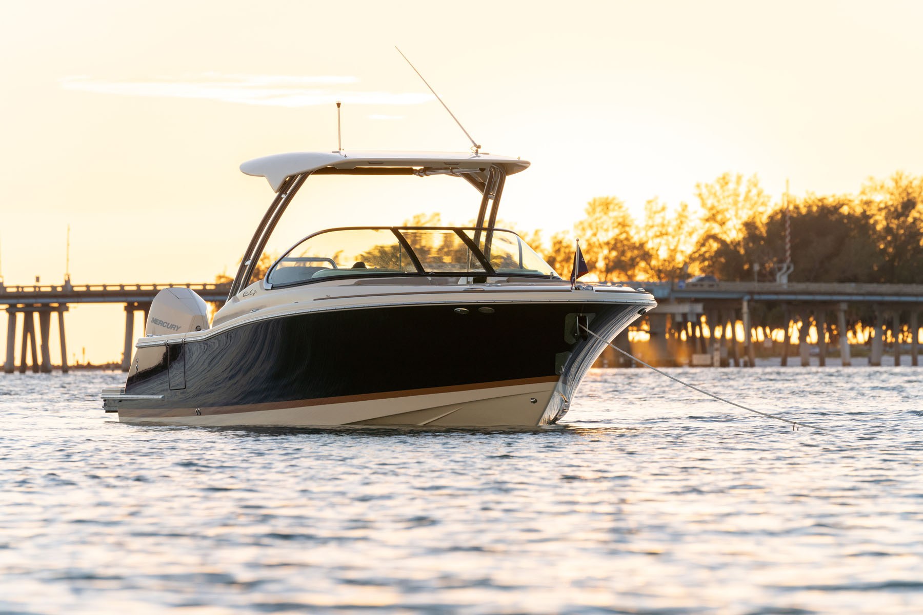 Chris-Craft Calypso 28