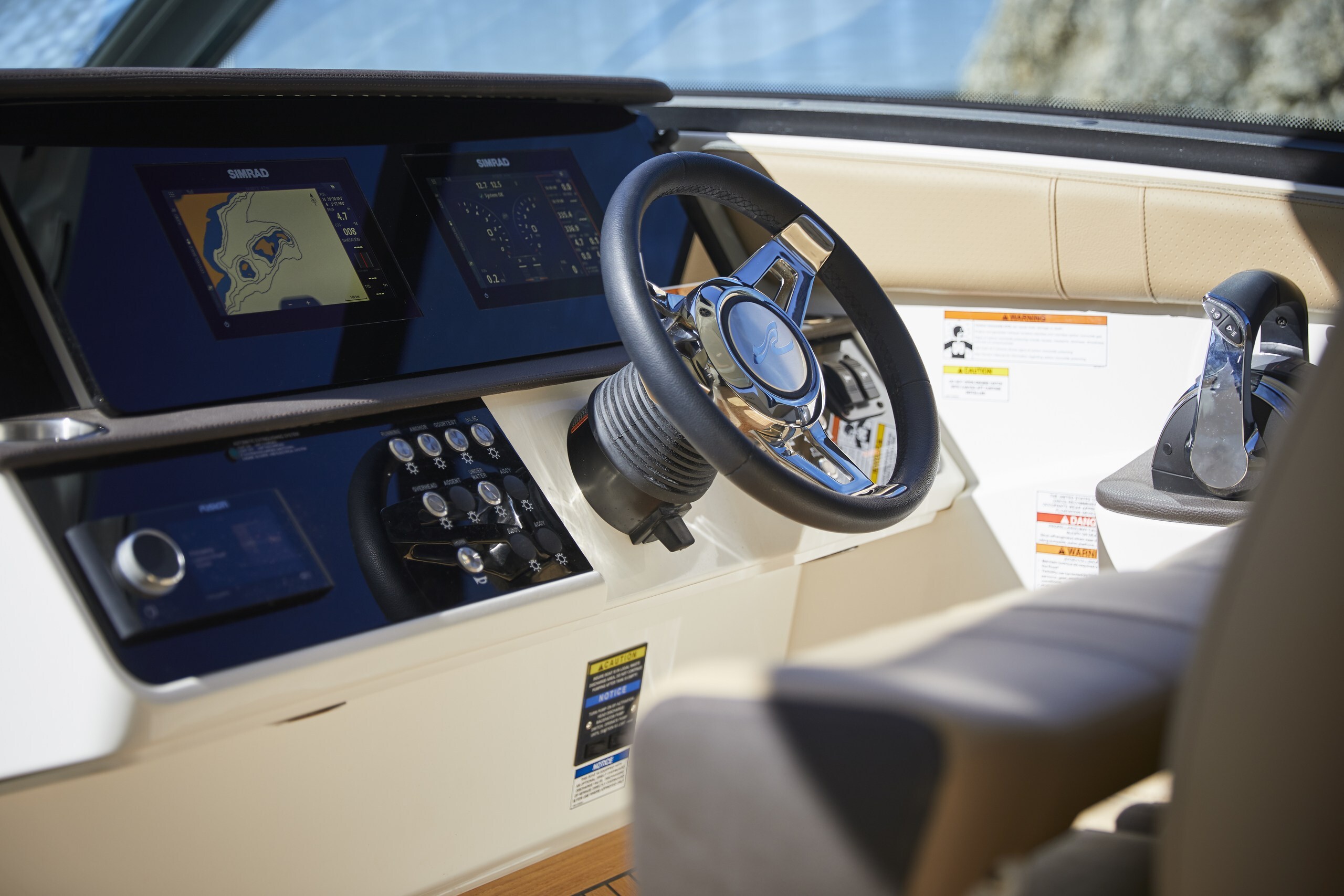 Sea Ray Sundancer 320