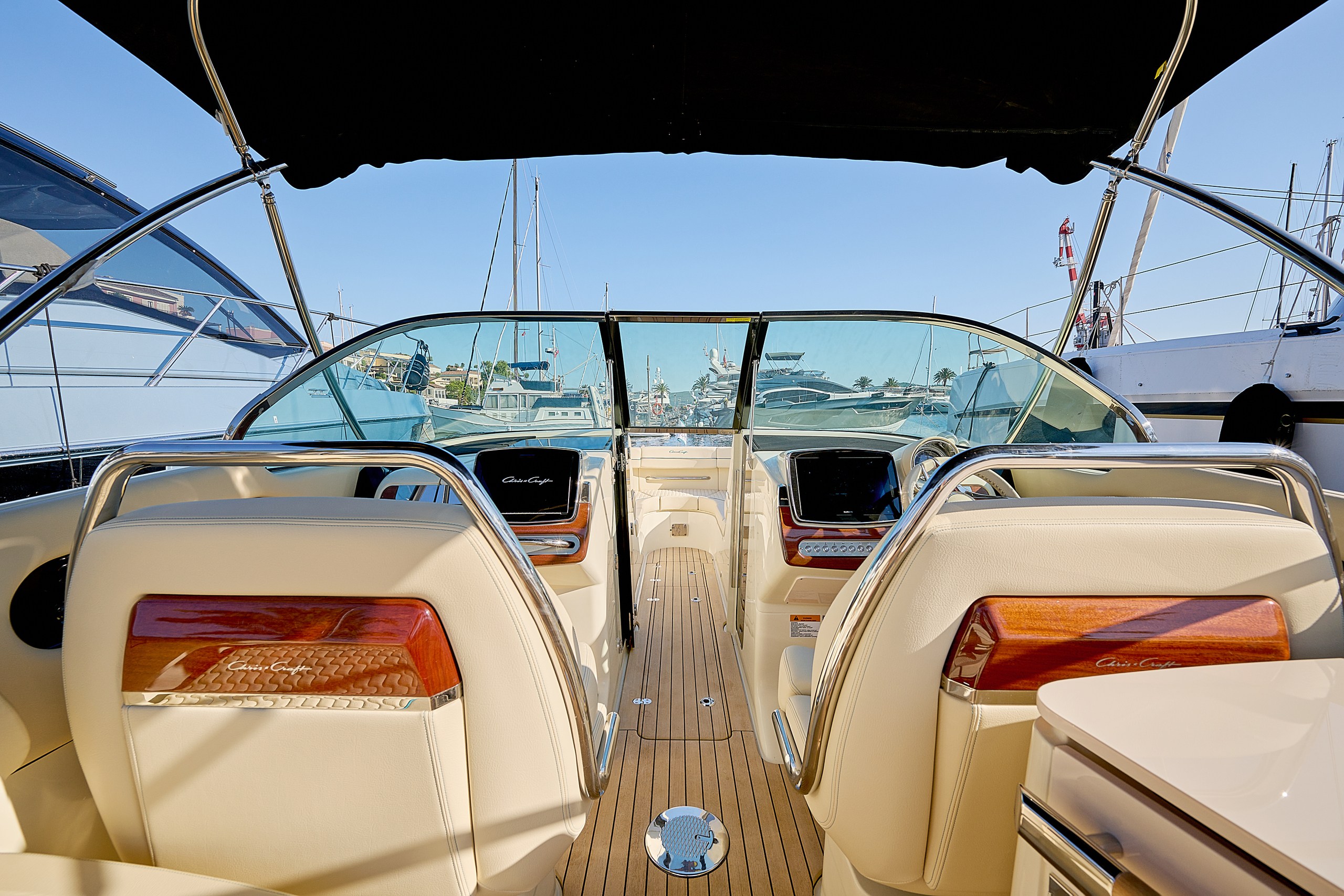 Chris-Craft Launch 31 GT