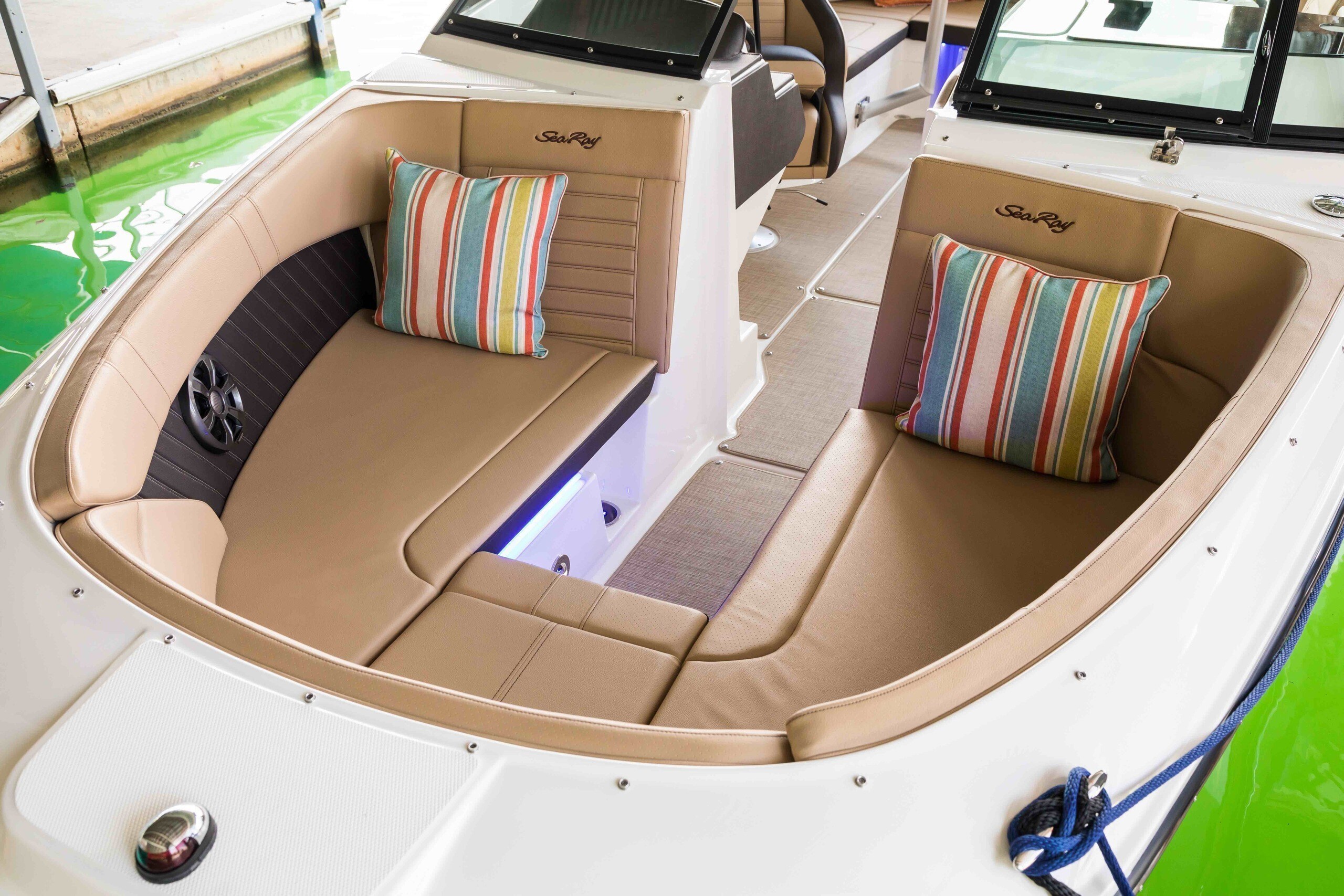 Sea Ray SPX 230 OB