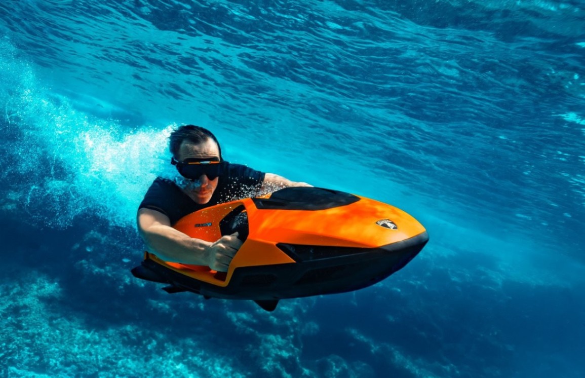 Подводный буксировщик SEABOB: дайвинг по-новому!